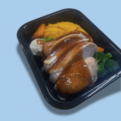 Roasted Chicken Breast with Kumara Mash, Steamed Seasonal Veg and Onion Gravy